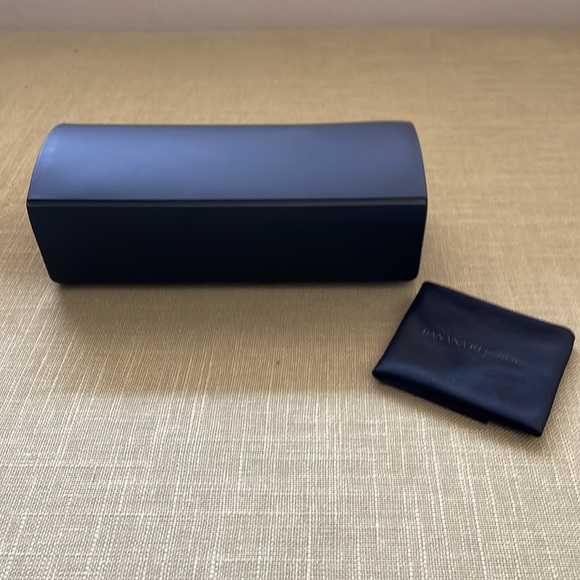 Banana Republic Sunglasses - Picture 2 of 3